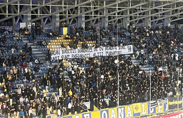 Toate mesajele galeriilor din Petrolul - Rapid » Ironie nemiloasă la adresa lui Dan Șucu