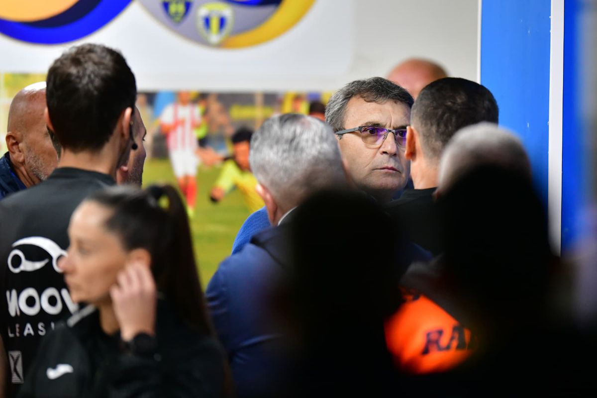 Eugen Neagoe, dialog încins cu Marcel Bîrsan în Petrolul - Rapid