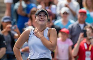 WTA FINALS // Bianca Andreescu a început să plângă din cauza unui fan: „Mi-a scris un mesaj pe un șervețel”