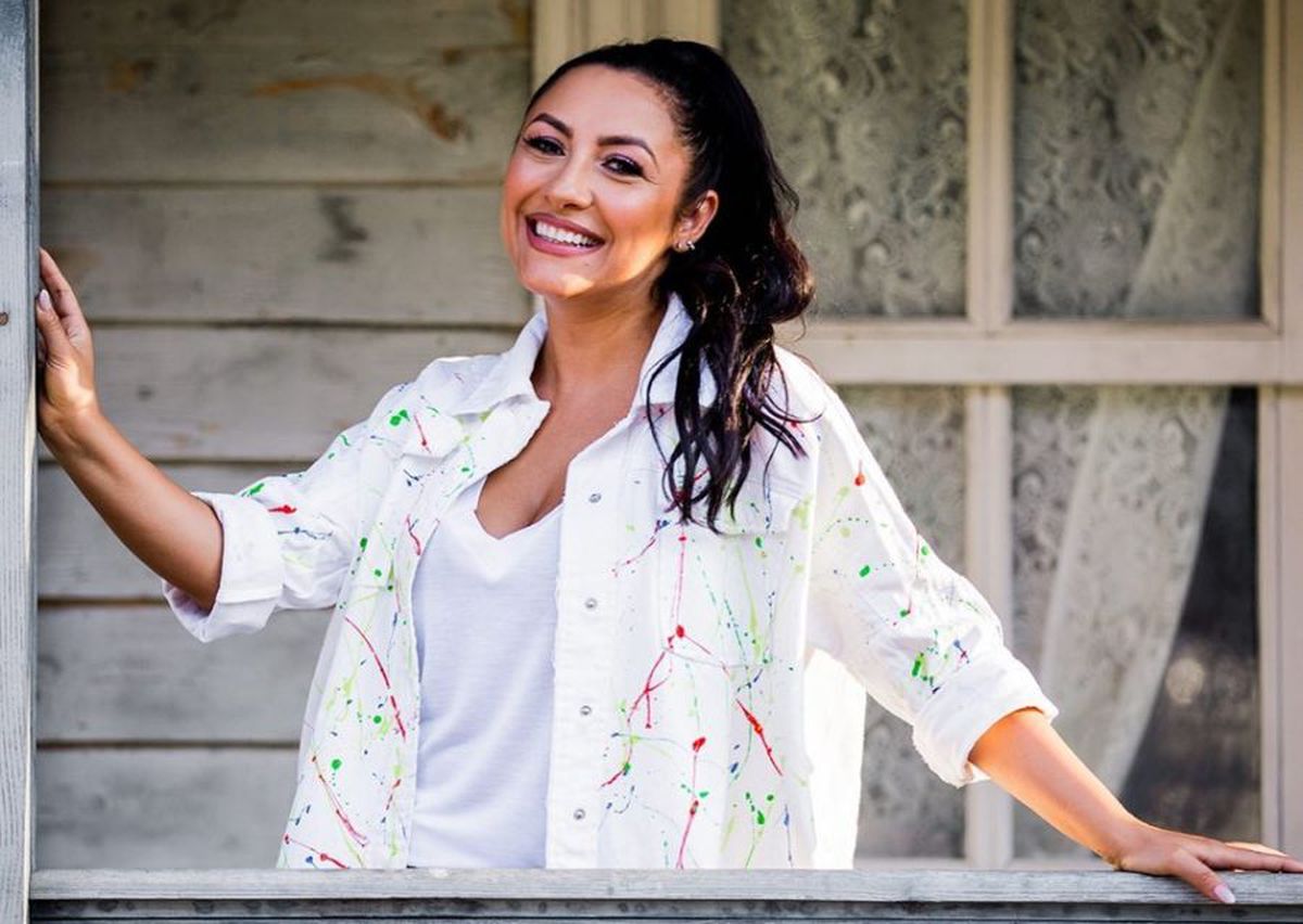 Celebră, iubită și în luptă cu un program încărcat! Andra: „Zumba este antrenamentul meu preferat"