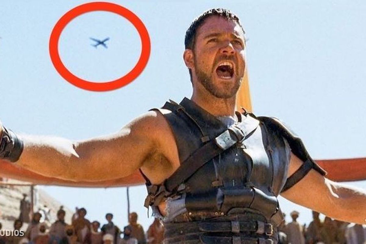 FOTO Cele mai tari 30 de gafe din filme: de la avionul din „Gladiatorul” la scăpările din seria „Harry Potter”