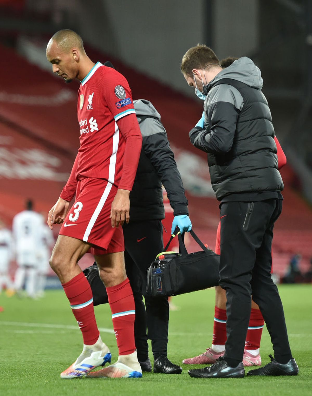 FOTO Ghinion pentru Liverpool! S-a accidentat încă un titular » Apărarea lui Klopp, în piuneze