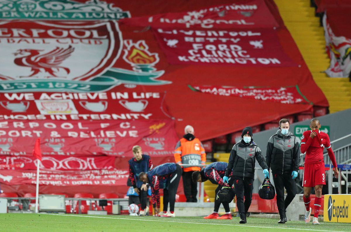 FOTO Ghinion pentru Liverpool! S-a accidentat încă un titular » Apărarea lui Klopp, în piuneze