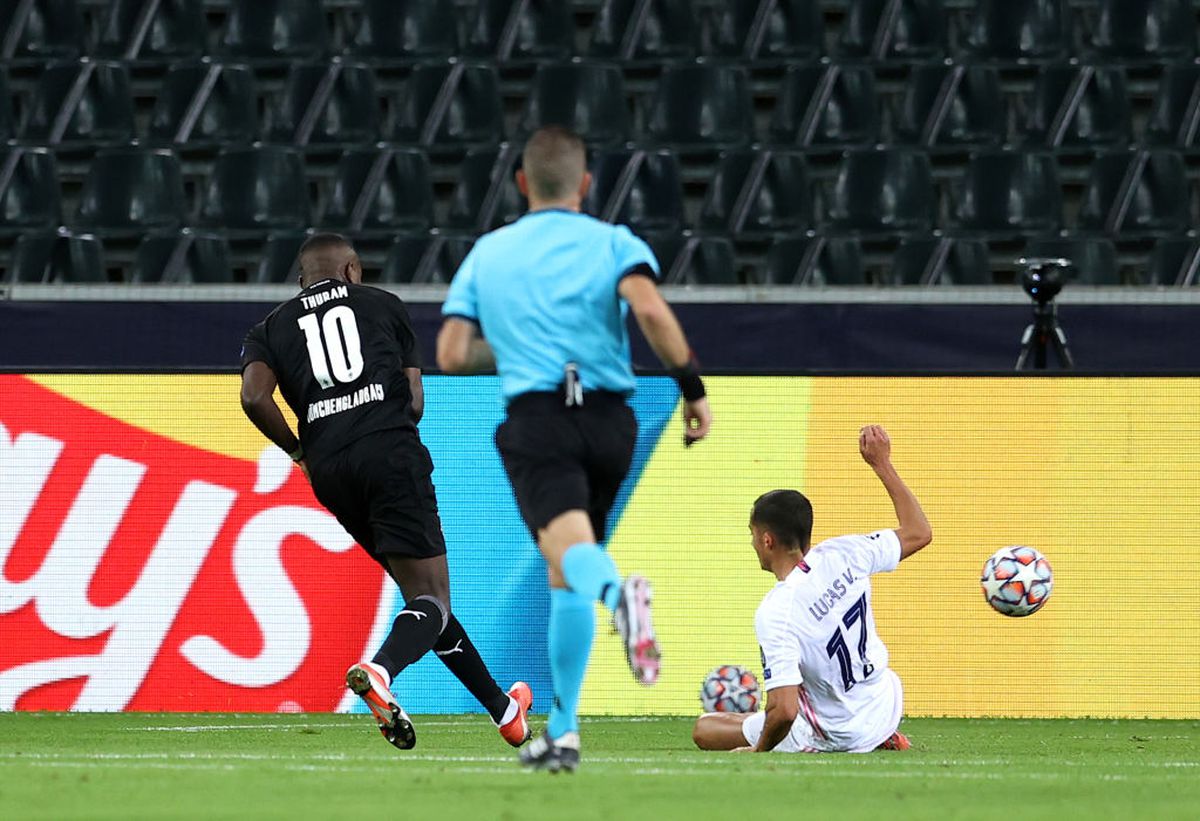 Borussia Monchengladbach - Real Madrid 2-1 (27 octombrie)