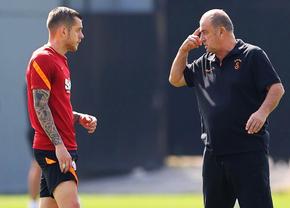 Ce s-a întâmplat în vestiarul luI Galatasaray, după eșecul cu Beșiktaș » Cicâldău, în centrul ostilităților: „O eroare de amator”