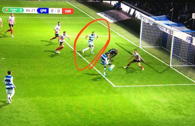 Gafă incredibilă de arbitraj în Anglia: „E șocant! La naiba cu tușierul, la naiba cu Liga, la naiba cu toată lumea!”