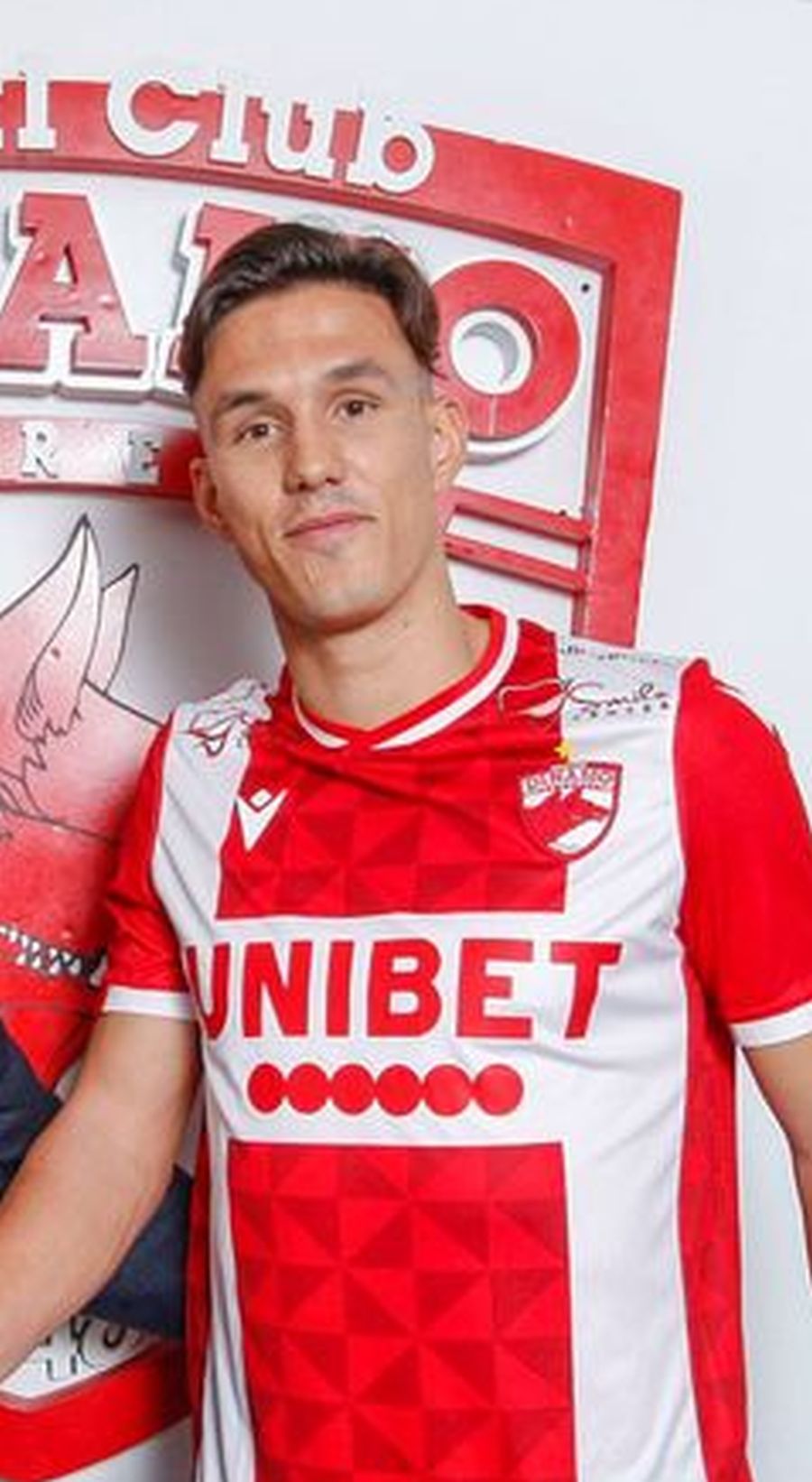 Grecul care l-a impresionat pe Rednic a fost prezentat la Dinamo! Oficial! Rednic l-a adus la Dinamo pe fostul fotbalist de la FCSB, cotat acum la 700.000 de euro