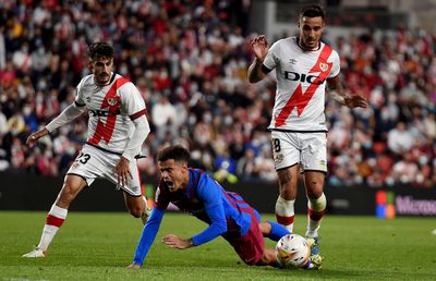 Barcelona, aruncă prosopul! Catalanii pierd și cu Rayo și ocupă un loc rușinos în La Liga