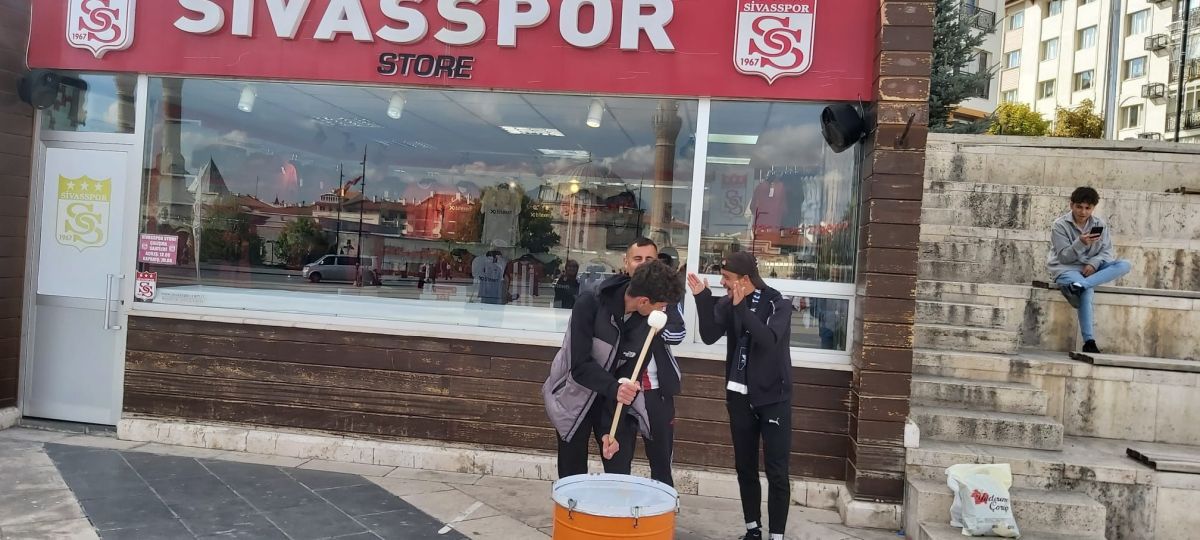 Fanii lui Sivasspor sunt pregătiți de meciul cu CFR Cluj