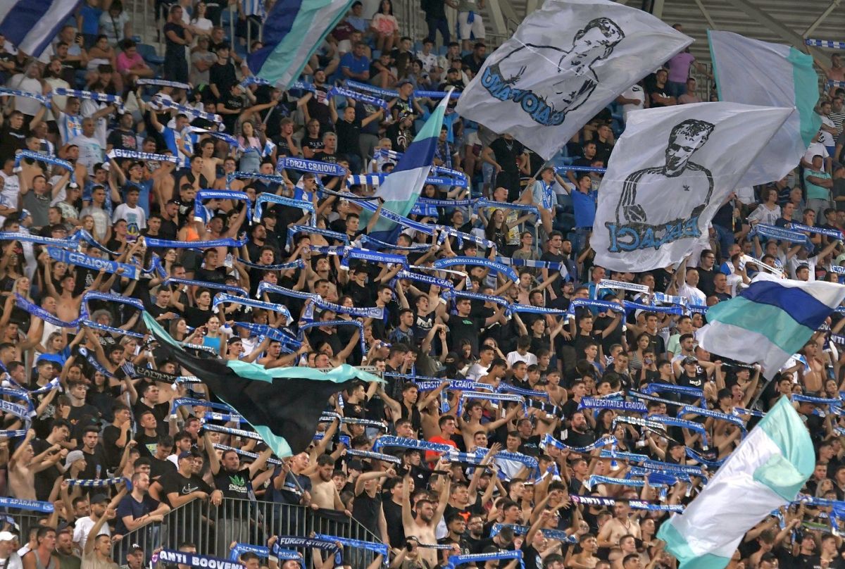 Inițiativă inedită la Universitatea Craiova » Fanii decid cum va arăta noul echipament