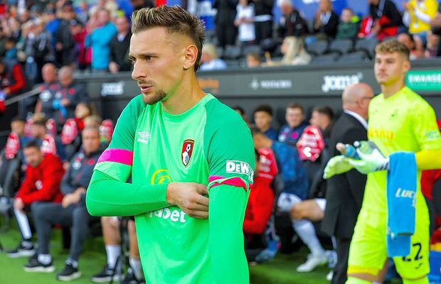 Șansă uriașă pentru Ionuț Radu » Ce decizie a luat astăzi managerul lui Bournemouth