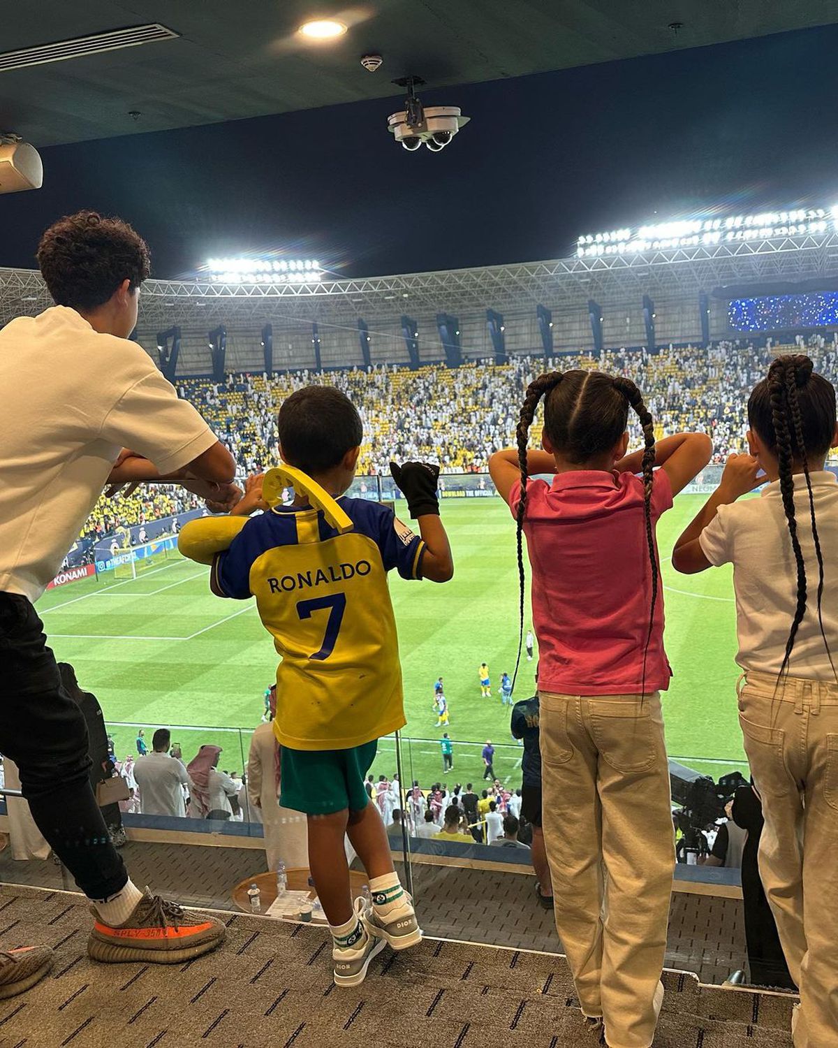 Georgina Rodriguez le-a sucit mințile arabilor. Cum a apărut la cel mai recent meci al lui Cristiano Ronaldo