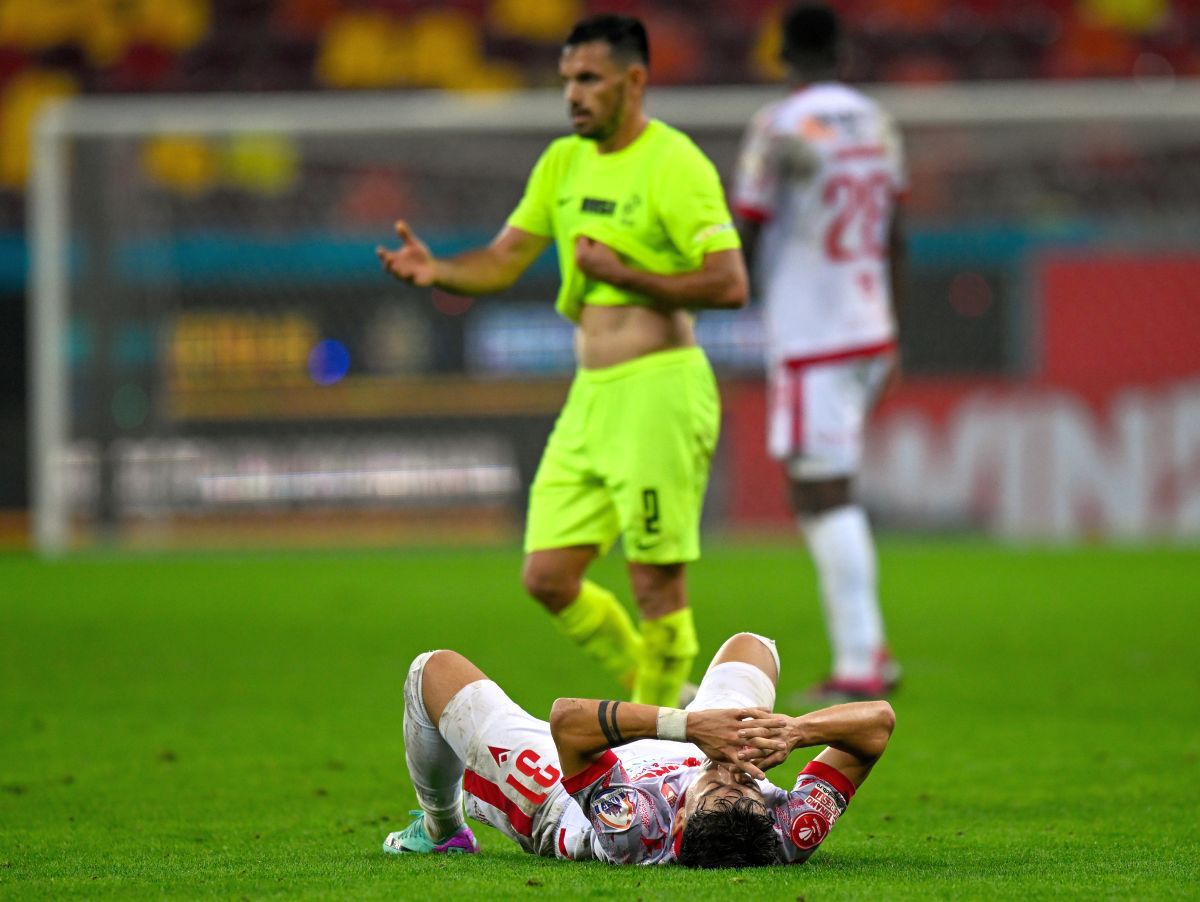 Prăbușit! Fotbalistul lui Dinamo care a cedat imediat după fluierul final » Consolat de Burcă, le-a arătat obrazul fanilor: „Nu e necesar să strige ce-au strigat”