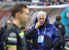 Nu s-a abținut! Înjurat de galeria FCSB-ului, Marius Șumudică a reacționat cu gesturi OBSCENE