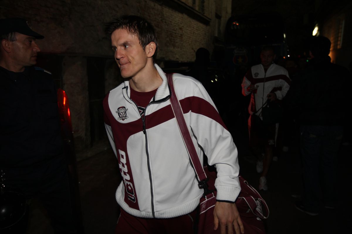 De ce se urăsc atât de puternic FCSB și Rapid? 5 borne esențiale și cum a răscolit Gigi Becali rivalitatea, în urmă cu câteva zile