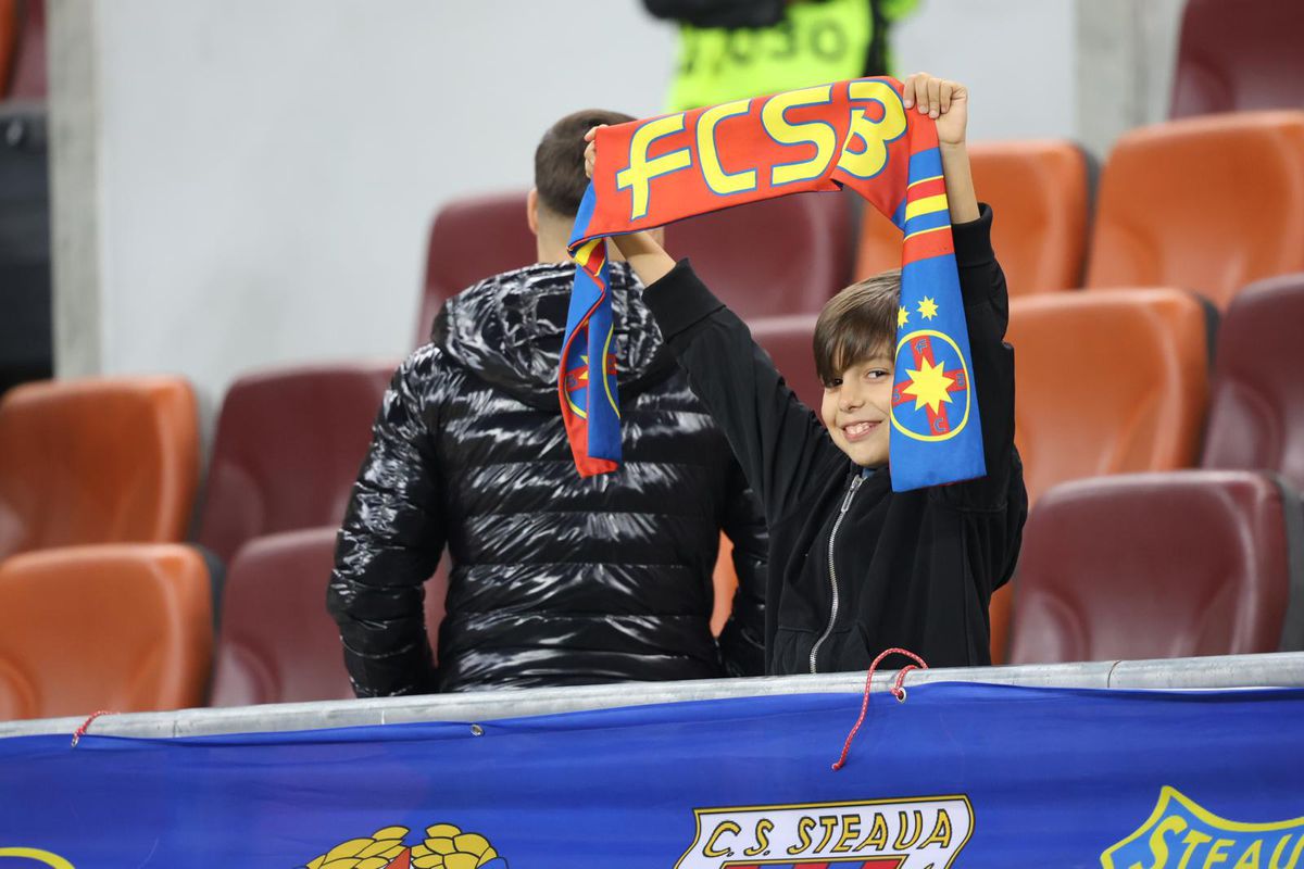 FCSB - Rapid » Primele imagini cu suporterii de pe Arena Națională