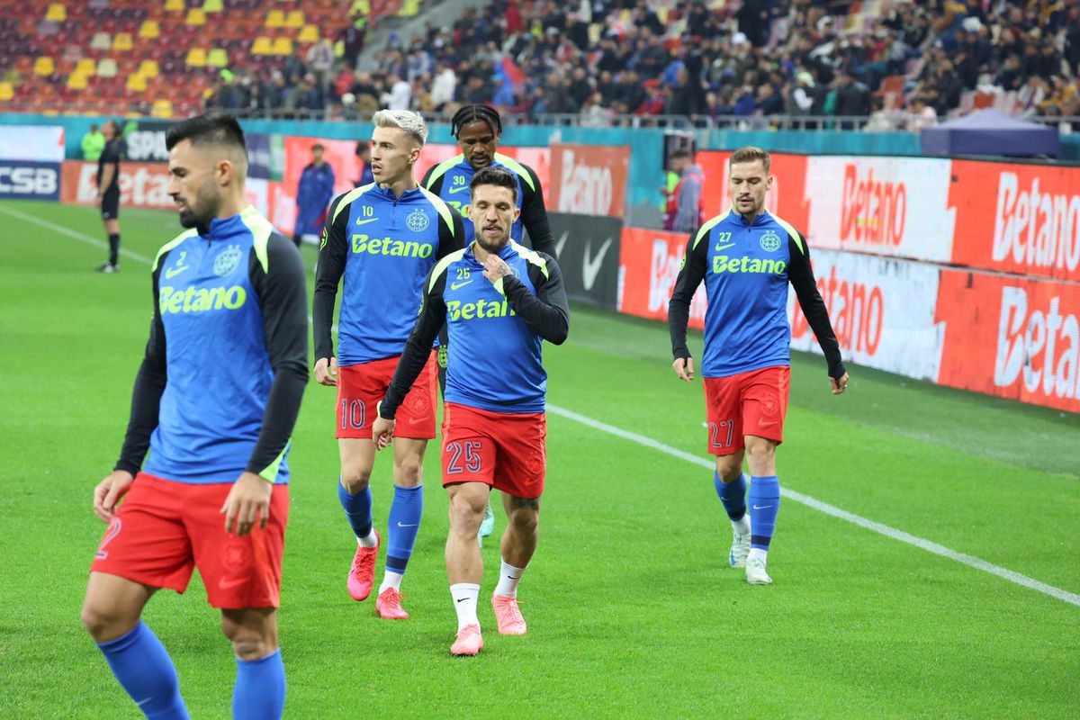 FCSB - RAPID » Imagini de la încălzirea roș-albaștrilor