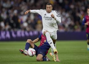 Uluitor! De câte ori a fost prins în ofsaid Kylian Mbappe de apărarea Barcelonei