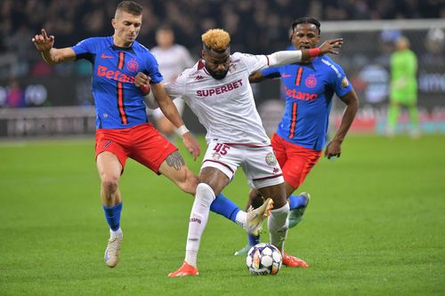 Aaron Boupendza, în FCSB - Rapid / Foto: Ionuț Iordache GSP