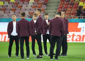 FCSB - Rapid, se zguduie Arena Națională » Cum arată echipele de start pregătite de Șumudică și Charalambous: surpriză în atacul campioanei
