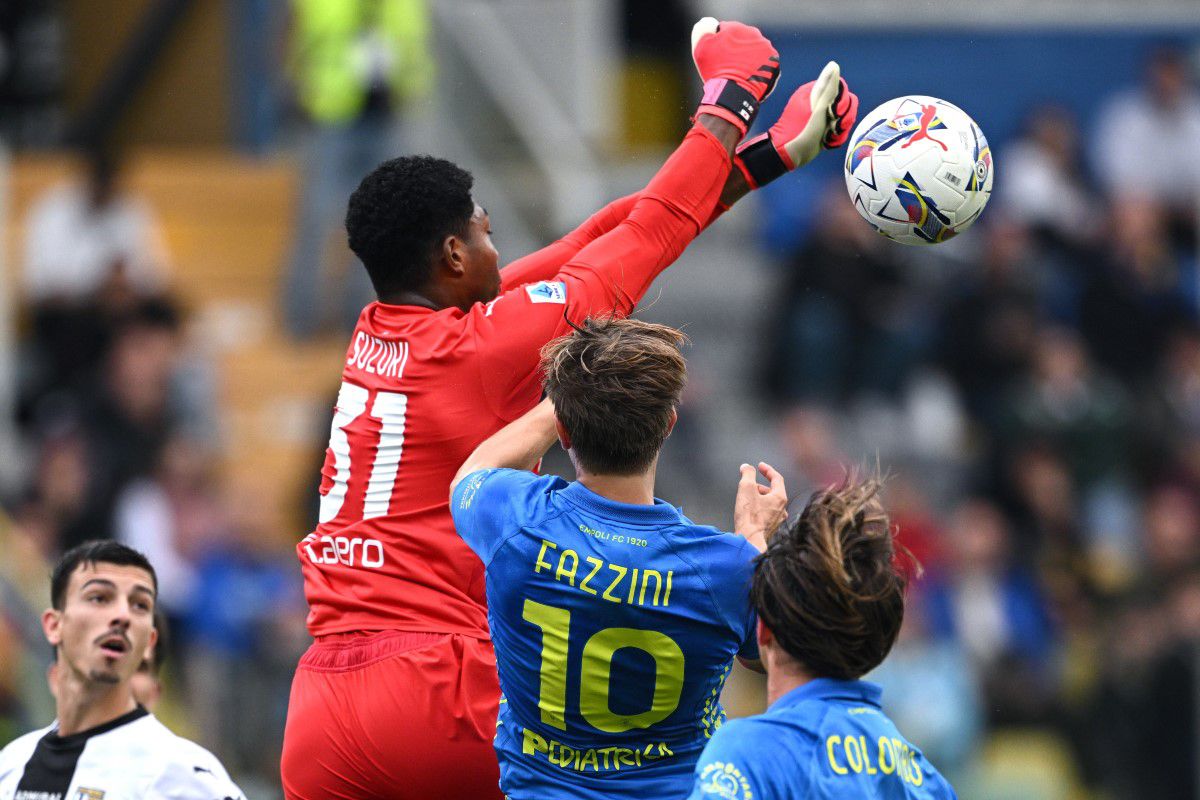 Dennis Man, „corijent” în Parma - Empoli! Italienii nu l-au menajat, după ce a fost schimbat la pauză: „O fantomă”