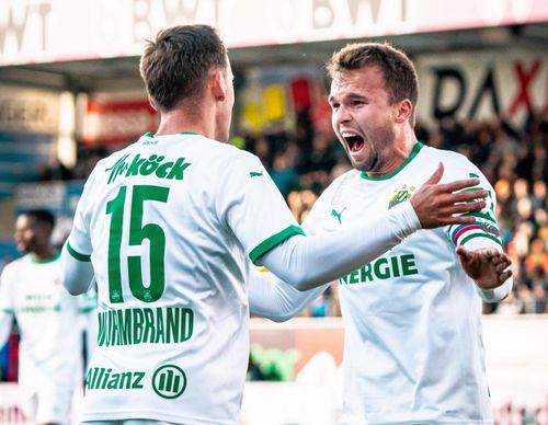 Rapid Viena respiră înaintea meciului cu Universitatea Craiova // foto: X