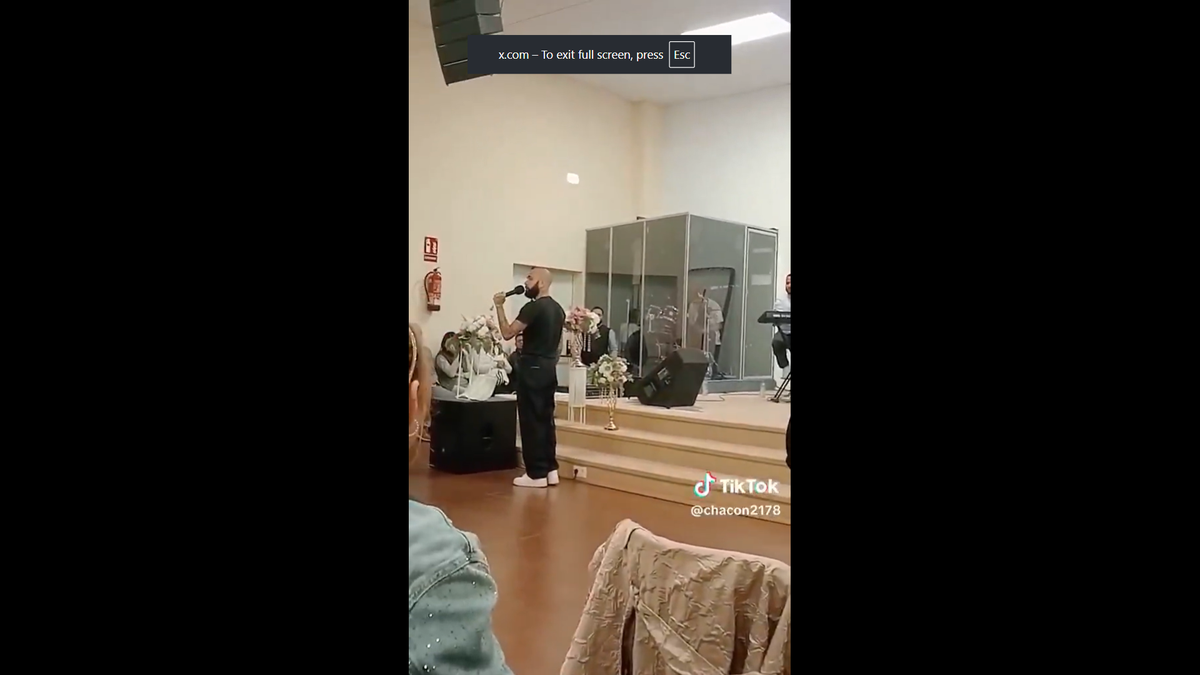 Imagini uluitoare: Dani Alves a devenit predicator evanghelic după ce a scăpat de închisoare pentru viol