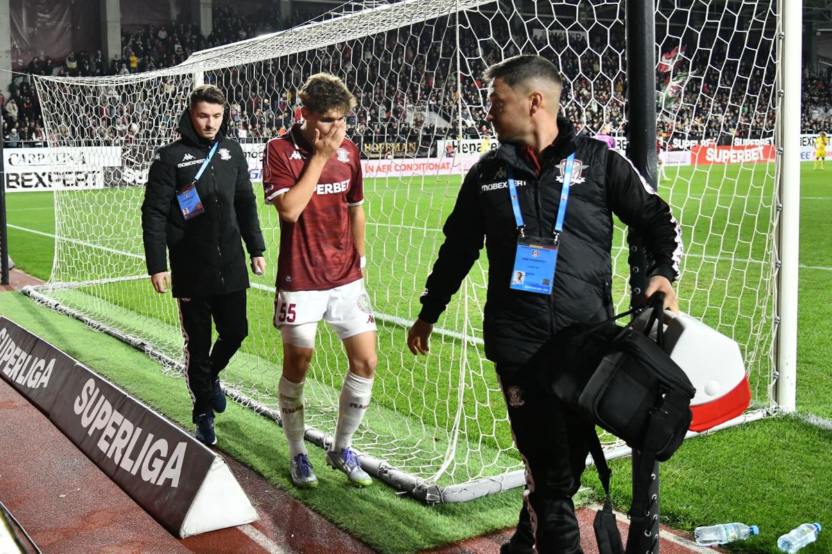 Ce s-a întâmplat pe gazon, imediat după Rapid - Unirea Slobozia » Giuleștenii s-au „bucurat” cu trivialități la adresa lui Rădoi și a FCSB: gestul lui Costel Gâlcă a fost elocvent