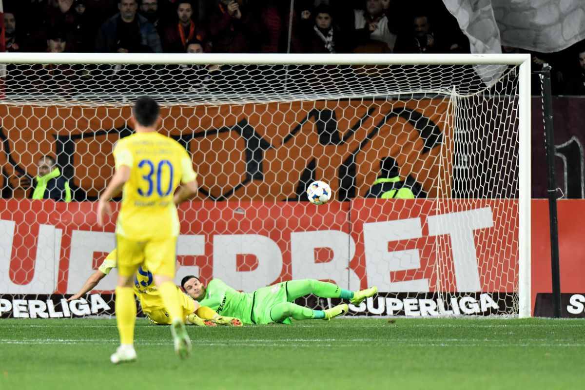 Claudiu Petrila, gol în Rapid - Unirea Slobozia