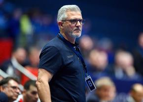 Antrenorul lui Dinamo și-a amendat jucătorii și acuză: „Unii sunt grași și nu pot juca la nivelul Ligii Campionilor”