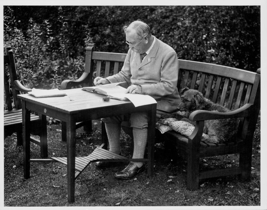 „Elementar, dragul meu Watson!” » Părintele celui mai celebru detectiv a fost portarul lui Potsmouth AFC!