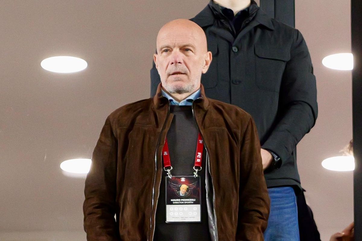 Ce s-a întâmplat pe gazon, imediat după Rapid - Unirea Slobozia » Giuleștenii s-au „bucurat” cu trivialități la adresa lui Rădoi și a FCSB: gestul lui Costel Gâlcă a fost elocvent