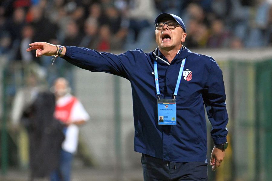 Leo Grozavu. FOTO: Imago Images Anunț de nicăieri! Tehnicianul din Superliga se gândește la retragere: „Nu mai vreau”