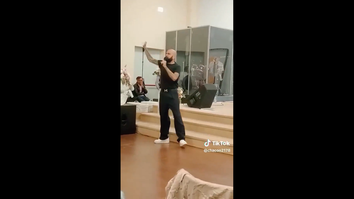 Dani Alves nu-și găsește club, așa că a decis să cumpere unul » Care este primul transfer