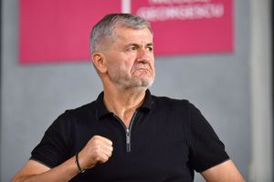 Cum a fost surprins Valeriu Iftime la FC Botoșani - Rapid: a încălcat legea si riscă sancțiuni
