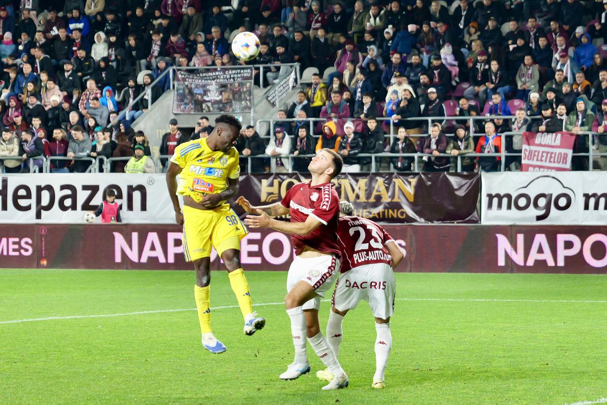 Ce s-a întâmplat pe gazon, imediat după Rapid - Unirea Slobozia » Giuleștenii s-au „bucurat” cu trivialități la adresa lui Rădoi și a FCSB: gestul lui Costel Gâlcă a fost elocvent