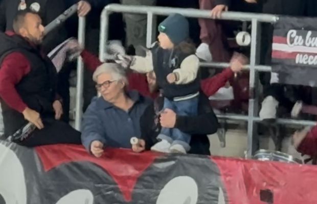 Imagini virale în Giulești! A venit cu bunica la meci și a fluturat eșarfa în galerie: reporterul GSP a surprins cele mai tari cadre