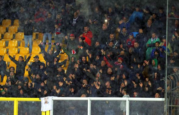 SERIE A // Asta e frumusețea fotbalului! Ultrașii lui Lecce, gest SUPERB pentru fanii lui Cagliari