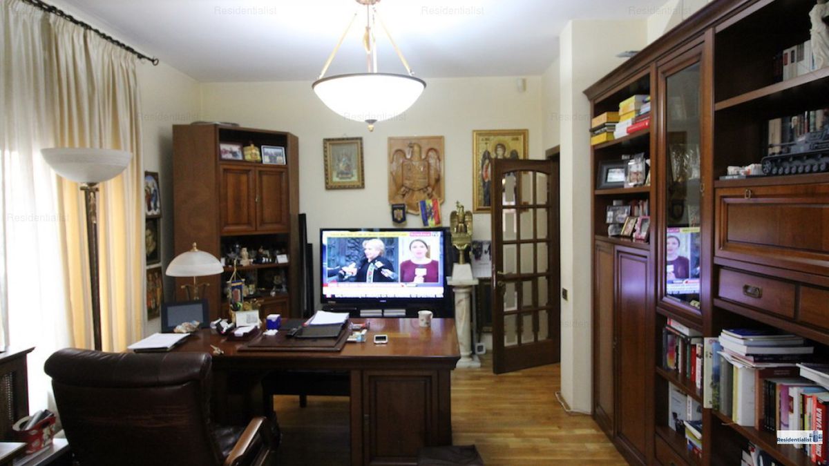 FOTO Ioan Andone a crezut că a dat lovitura cu casa vândută lui Gabi Oprea! Fostul vicepremier a scos acum „Sufrageria” la vânzare la un preț astronomic