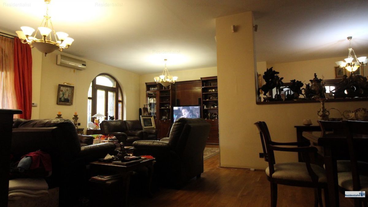 FOTO Ioan Andone a crezut că a dat lovitura cu casa vândută lui Gabi Oprea! Fostul vicepremier a scos acum „Sufrageria” la vânzare la un preț astronomic