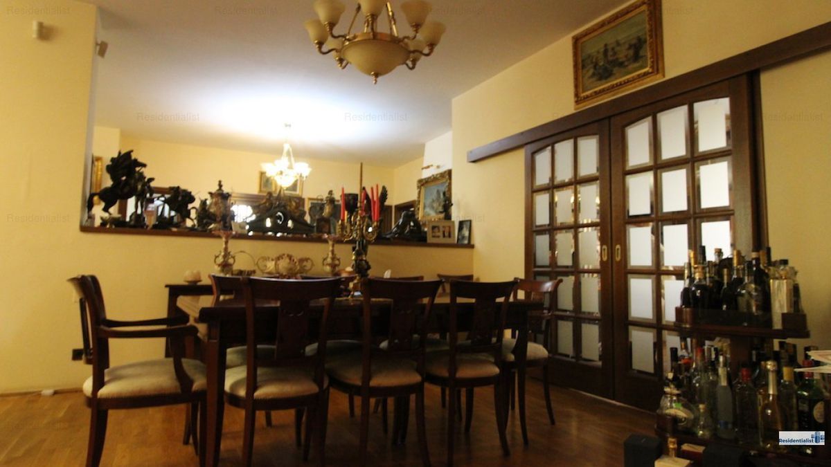 FOTO Ioan Andone a crezut că a dat lovitura cu casa vândută lui Gabi Oprea! Fostul vicepremier a scos acum „Sufrageria” la vânzare la un preț astronomic