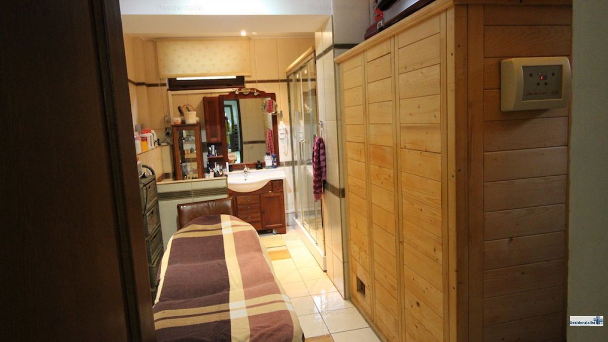 FOTO Ioan Andone a crezut că a dat lovitura cu casa vândută lui Gabi Oprea! Fostul vicepremier a scos acum „Sufrageria” la vânzare la un preț astronomic