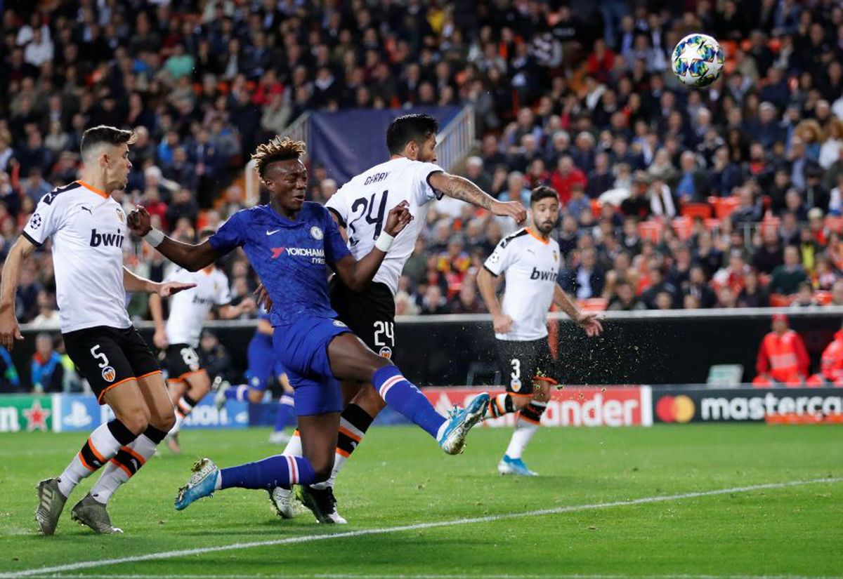 CHAMPIONS LEAGUE // VIDEO + FOTO Leo Messi, show contra Borussiei! Hagi a jucat doar 10 minute + Slavia lui Stanciu, învinsă de Inter » Cei doi români, OUT din Europa! Toate rezultatele serii