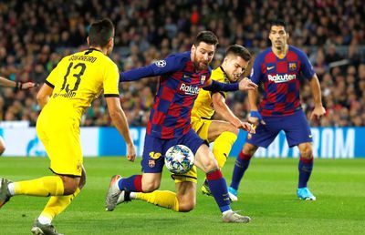 CHAMPIONS LEAGUE // VIDEO + FOTO Leo Messi, show contra Borussiei! Hagi a jucat doar 10 minute + Slavia lui Stanciu, învinsă de Inter » Cei doi români, OUT din Europa! Toate rezultatele serii