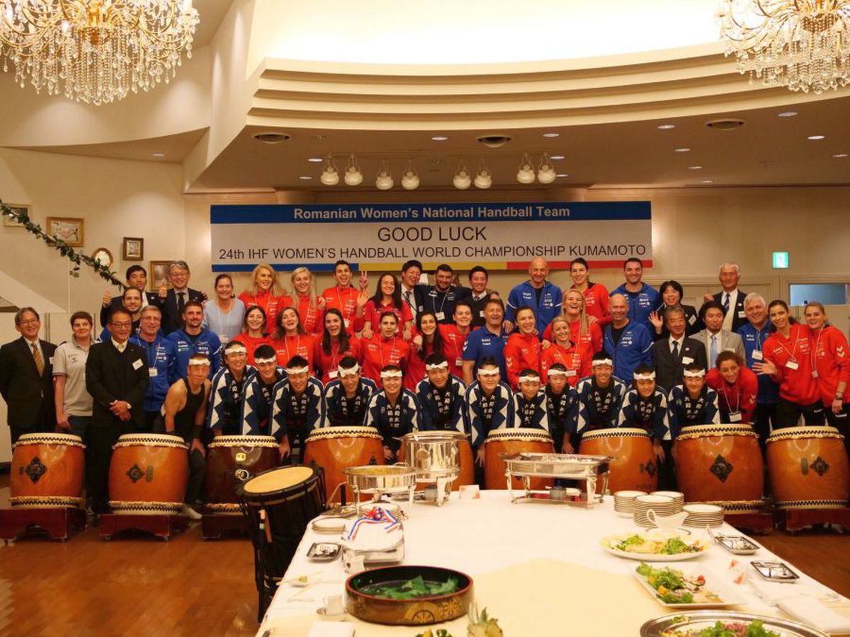 FOTO Româncele se distrează în Japonia! Cristina Neagu și restul „tricolorelor” s-au duelat la jocurile video