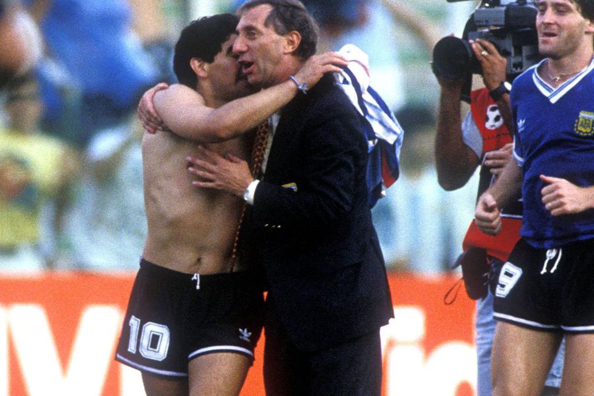 Tulburător! Selecționerul care a cucerit titlul mondial cu Maradona nu a aflat că a murit: „I-am închis televizorul”