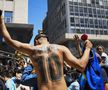 Mostrele de iubire pentru Maradona au „curs” pe străzile din Buenos Aires
foto: Guliver/Getty Images