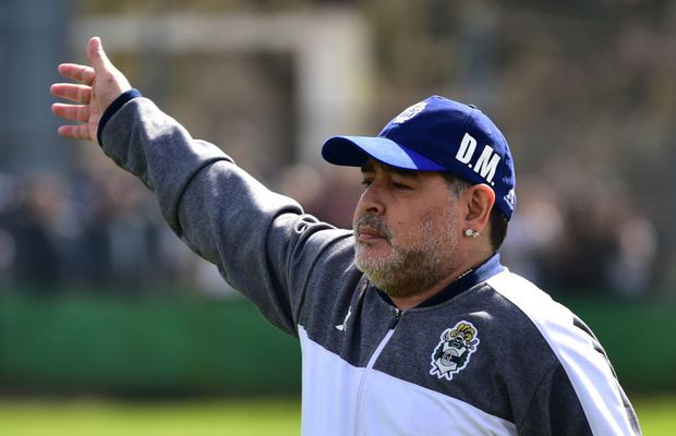 Presa din Argentina a aflat ce s-a găsit în camera lui Maradona + declarația unui asistent: „Respira la acea oră”