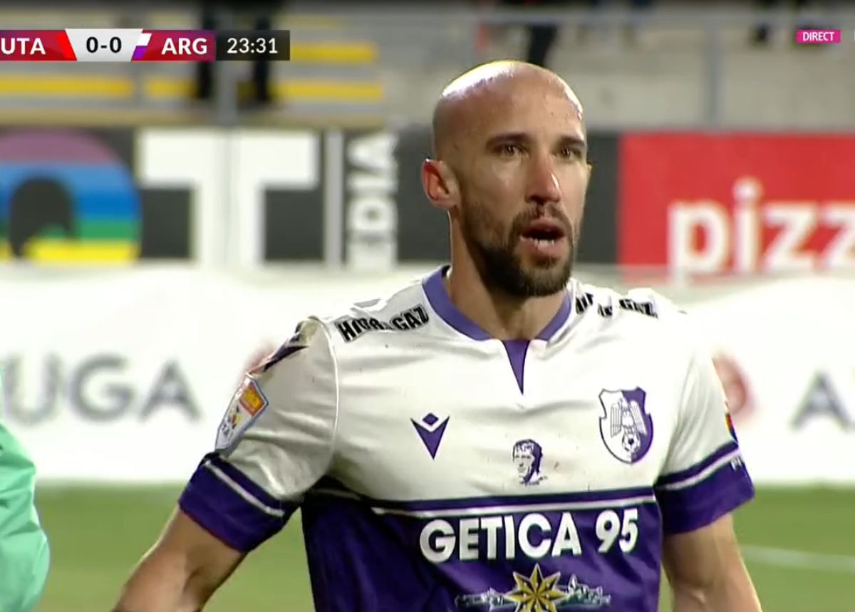 Latovlevici, lovit cu cotul în UTA - FC Argeș
