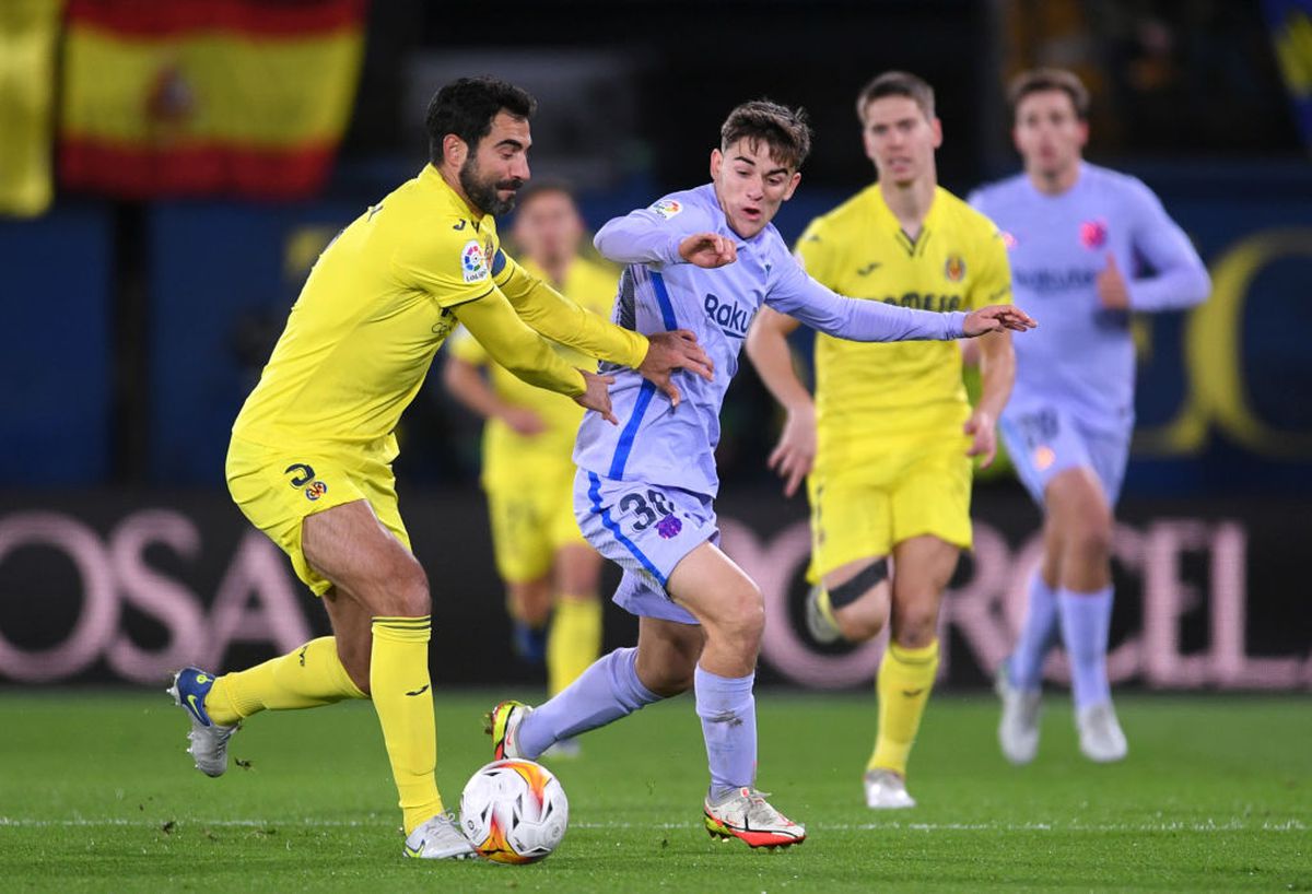 Atac pe tunel după Villarreal - Barcelona! Au sărit la Xavi și au făcut scandal pentru două penaltyuri refuzate » Poliția a intervenit!